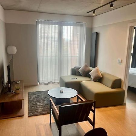 Luxury 2 Bedroom Apartment Манчестер Экстерьер фото