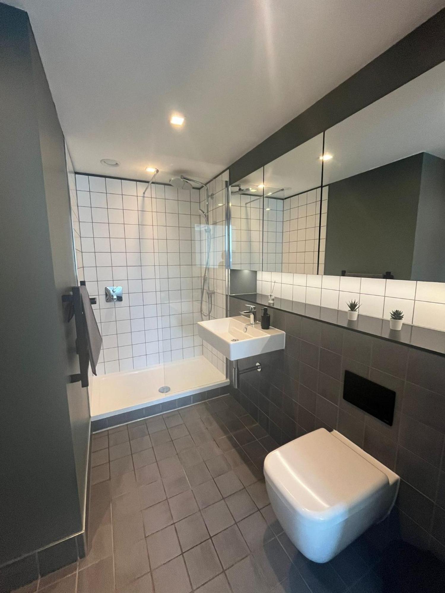 Luxury 2 Bedroom Apartment Манчестер Экстерьер фото
